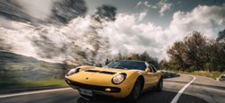 Предок усіх суперкарів: легендарний Lamborghini Miura святкує 60-річний ювілей (фото)