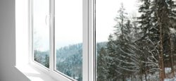Дома без холода: эксперты советуют, как утеплить окна, чтобы сохранить тепло