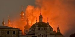 Пострадали жилые дома, горит Киево-Печерская лавра: первые последствия атаки россиян на Киев (видео)