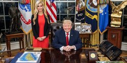 Бывшая пресс-секретарь Трампа снова попала в скандал: случайно подставила экс-работодателя
