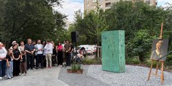 "Напоминает биотуалет": украинцы раскритиковали новый мемориал Ирине Фарион во Львове (фото)