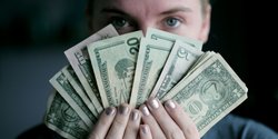 Доллар готовится к скачку: курс может подняться даже выше 45 грн (Обновлено)