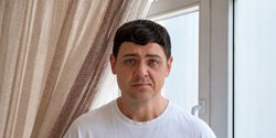 Победитель шоу "Зважених та щасливих" показал своих родителей, погибших в результате трагедии