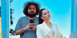 Що відомо про особисте життя коміка Вені: як виглядають його дружина та мама (фото)