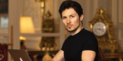 Фото с непристойным жестом: Telegram отреагировал на розыск Дурова в РФ