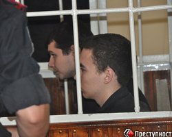 Двое подсудимых по делу Оксаны Макар подрались в зале суда