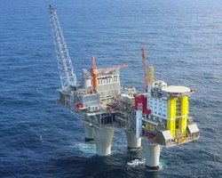 Нефть Brent упала до уровня сентября 2009-го