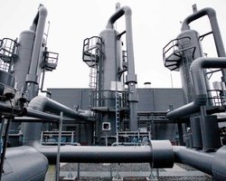 Европа задыхается от газа: хранилища заполнены, спрос падает, цены низкие, – Bloomberg