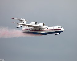 Удар БПЛА по аэродрому в Ейске: был подбит российский самолет-амфибия Бе-200, детали (фото)