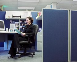 Украинская молодежь умудряется избегать стресса на работе,- опрос