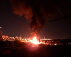 Дрони атакували морський порт у Приморську: загорівся нафтоналивний термінал (відео)