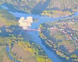 ВСУ уничтожили еще один мост в Курской области: Олещук показал момент удара (видео, фото)