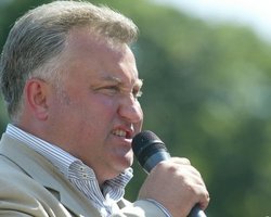 Калашников проводит на Майдане полноценный митинг