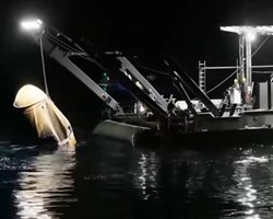 Астронавты экстренно вернулись с МКС на Землю: это была первая медицинская эвакуация (видео)