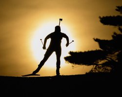 Олимпиада-2018: Швеция выиграла эстафету в биатлоне