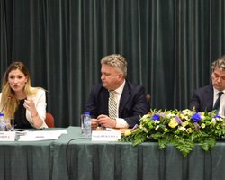 Россия аннексией Крыма нарушила 487 международных договоров, - Мининформполитики