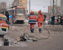 В Киеве "Шахед" зацепился за линию электропередач и взорвался (видео)