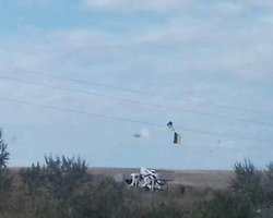 В Коктебеле вывесили украинский флаг на електропроводах