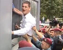 Суд признал виновным протестовавшего против приезда Кирилла