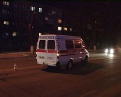 Под колесами скорой помощи  погиб киевлянин