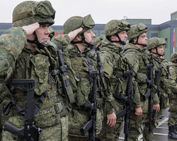 "Много добровольцев": в РФ вновь пообещали не проводить вторую волну мобилизации