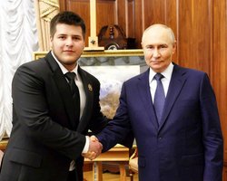 У РФ приховують стан здоров'я Адама Кадирова після ДТП: ЗМІ публікують уже друге старе відео