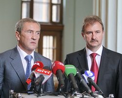 Попов объяснил, за что отвечает Черновецкий