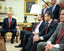 "Признали, что Путин сопротивляется": команда Трампа больше не верит в скорое перемирие, — СМИ