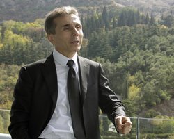 В Абхазии отмечают День независимости. Грузинский премьер-министр предложил начать отношения "с чистого листа"