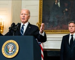 Отримає найбільше: Білий дім офіційно запросив у Конгресу $61 млрд для України