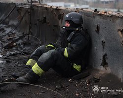 Удар по Дніпру: у лікарнях десятки поранених, є жертви (фото)