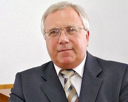 Активисты не пустили Вилкула-старшего работать мэром