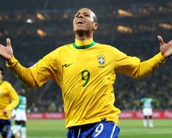 Все голы матча Бразилия – Чили (видео)