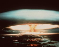 "Сотни миллионов погибнут в первые 72 минуты": в США смоделировали сценарий ядерной войны