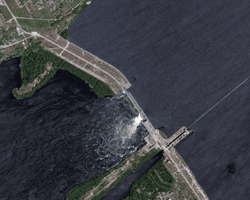 Подрыв Каховской ГЭС: СМИ выяснили, какую помощь получили херсонцы (видео)