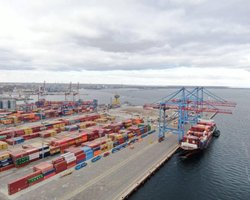 В обход Польши: экспортные грузы из Украины станут переправлять по Дунаю (фото)