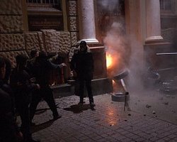 Обнародовано видео смертельного нападения "титушек" на журналиста Вестей