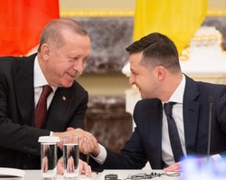 Зеленский анонсировал возобновление авиасообщения с Турцией