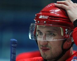 Хоккеист Локомотива Александр Галимов умер в больнице, - СМИ