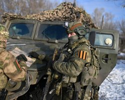 РФ мобилизует 400 тысяч граждан, но оружие и техника в дефиците, — разведка Британии