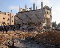 При обстрелах в Секторе Газа и Израиле погибли более 90 человек