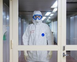 Ризики нової епідемії: в Іспанії суд погодив примусовий карантин через спалах хантавірусу