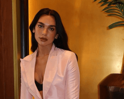 Британская певица Дуа Липа попробовала вареники (фото)