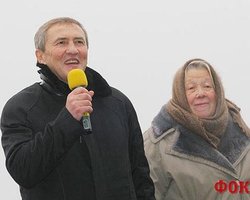 Закрыли приемные Черновецкого, которые раздавали гречку