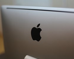 Новая операционная система от Apple намного быстрее разряжает аккумулятор, - СМИ
