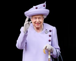 Королева Єлизавета II знала, що її час закінчується і ні про що не шкодувала, — королівський біограф