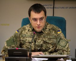 Военное положение: в Украине введут особый режим работы ж/д транспорта