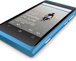 СМИ: Новые телефоны Nokia можно будет заряжать без проводов