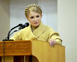 Тимошенко не хочет опускаться до споров с Ющенко