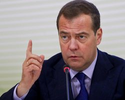 "10 мая может не наступить": Медведев угрожает уничтожить Киев за "провокации" на параде в Москве
